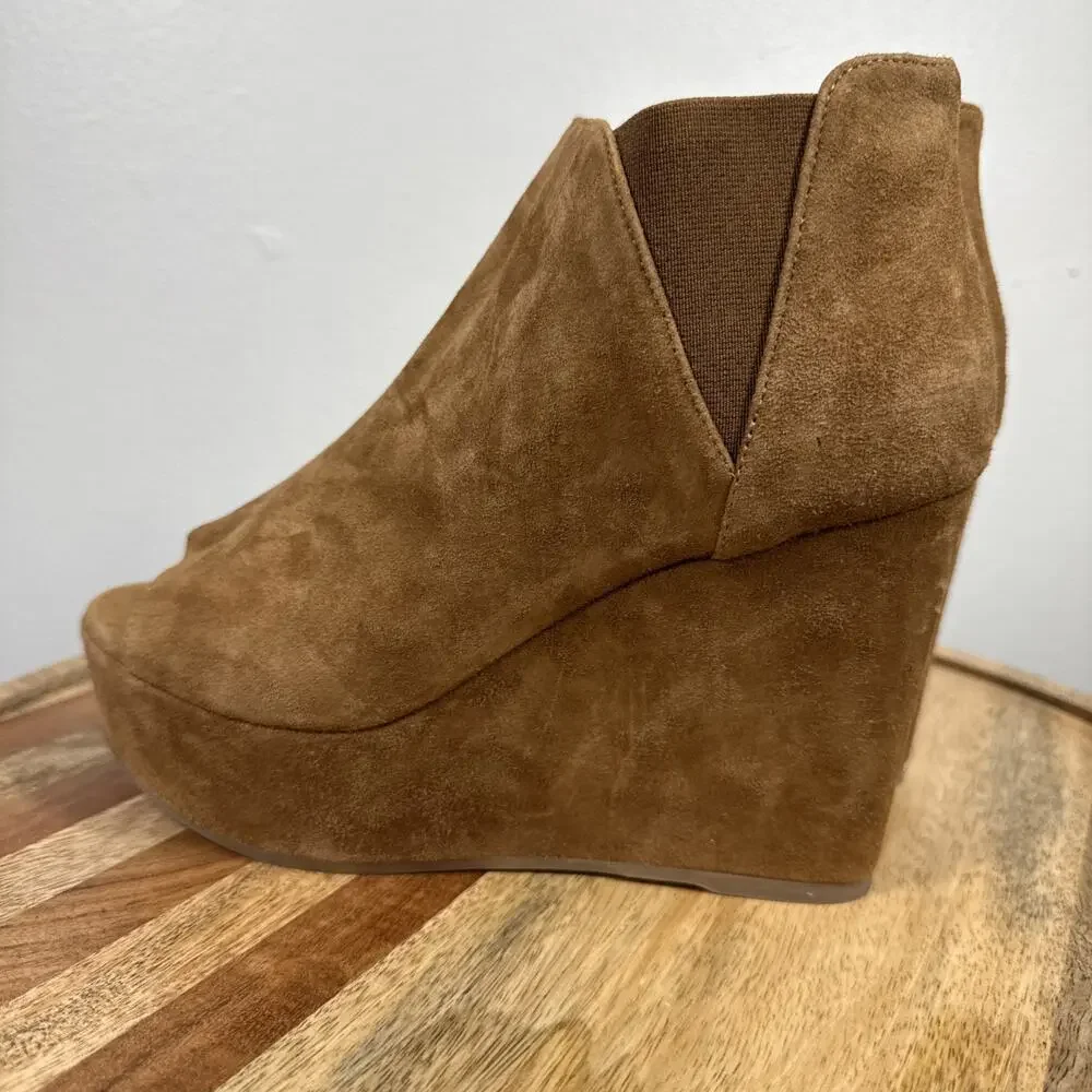 Dee Keller Suede Open Toe Pull On Platform Wedges‎ Caramel Size 38 Italy